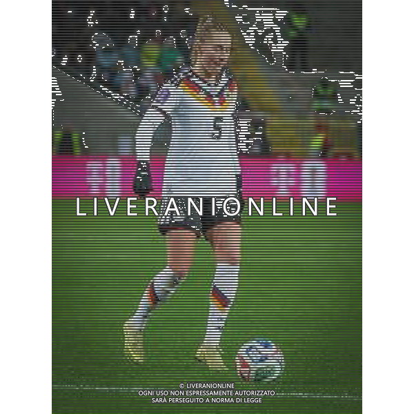 Janina Minge #5 (Deutschland) in Aktion, Deutschland vs. Spanien, Fussball, Frauen, UEFA, Women’s Nations League, Saison 2025/2026, Finale - Runde 1 von 2, 28.11.2025 / action press AG KARMAPRESS-AG ALDO LIVERANI SAS