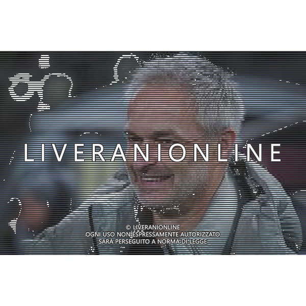 Cheftrainer Christian Wueck(Deutschland) lacht, Deutschland vs. Spanien, Fussball, Frauen, UEFA, Women’s Nations League, Saison 2025/2026, Finale - Runde 1 von 2, 28.11.2025 / action press AG KARMAPRESS-AG ALDO LIVERANI SAS