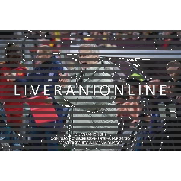 Cheftrainer Christian Wueck(Deutschland) gestikuliert, gibt Anweisungen an die Mannschaft, Deutschland vs. Spanien, Fussball, Frauen, UEFA, Women’s Nations League, Saison 2025/2026, Finale - Runde 1 von 2, 28.11.2025 / action press AG KARMAPRESS-AG ALDO LIVERANI SAS