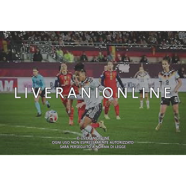 Shekiera Martinez #18 (Deutschland) in Aktion, Deutschland vs. Spanien, Fussball, Frauen, UEFA, Women’s Nations League, Saison 2025/2026, Finale - Runde 1 von 2, 28.11.2025 / action press AG KARMAPRESS-AG ALDO LIVERANI SAS