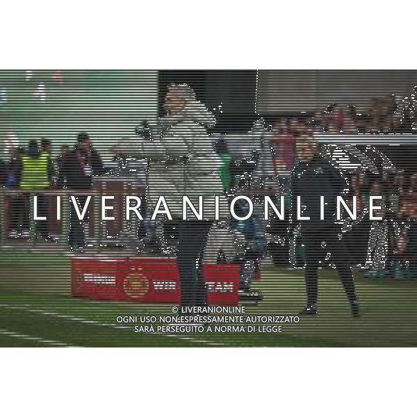 Cheftrainer Christian Wueck(Deutschland) gibt Anweisungen an die Mannschaft, Deutschland vs. Spanien, Fussball, Frauen, UEFA, Women’s Nations League, Saison 2025/2026, Finale - Runde 1 von 2, 28.11.2025 / action press AG KARMAPRESS-AG ALDO LIVERANI SAS