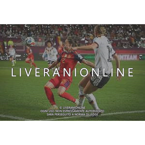 Klara Buehl #19 (Deutschland) in Aktion gegen Ona Batlle #2 (Spanien / Seleccion Espanola Femenina de Futbol), Deutschland vs. Spanien, Fussball, Frauen, UEFA, Women’s Nations League, Saison 2025/2026, Finale - Runde 1 von 2, 28.11.2025 / action press AG KARMAPRESS-AG ALDO LIVERANI SAS