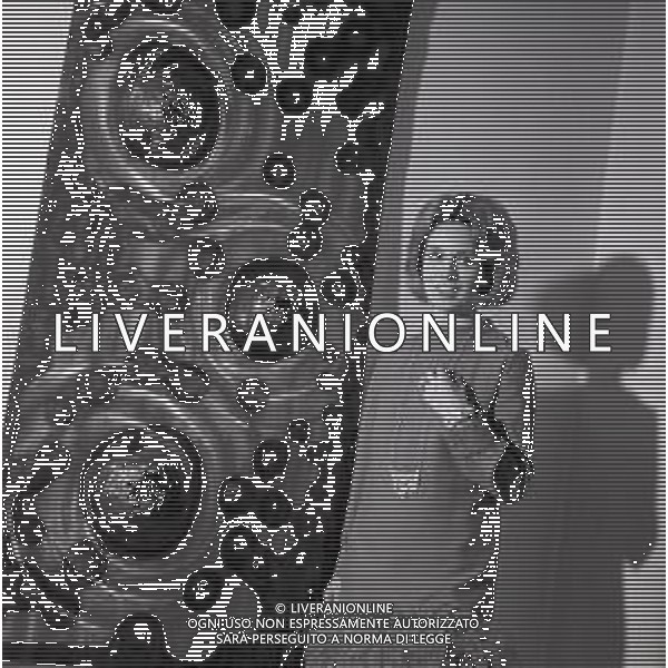 NEG-1969 MOSTRA GIULIO SFORZA ROSANNA VAUDETTI PROVA ALCUNI GIOIELLI AG ALDO LIVERANI SAS