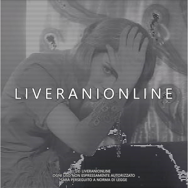 NEG-1969 MOSTRA GIULIO SFORZA ROSANNA VAUDETTI PROVA ALCUNI GIOIELLI AG ALDO LIVERANI SAS