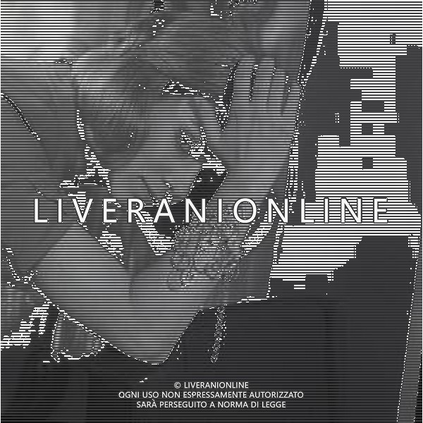 NEG-1969 MOSTRA GIULIO SFORZA ROSANNA VAUDETTI PROVA ALCUNI GIOIELLI AG ALDO LIVERANI SAS