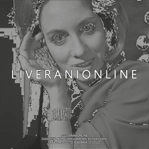 NEG-1969 MOSTRA GIULIO SFORZA ROSANNA VAUDETTI PROVA ALCUNI GIOIELLI AG ALDO LIVERANI SAS