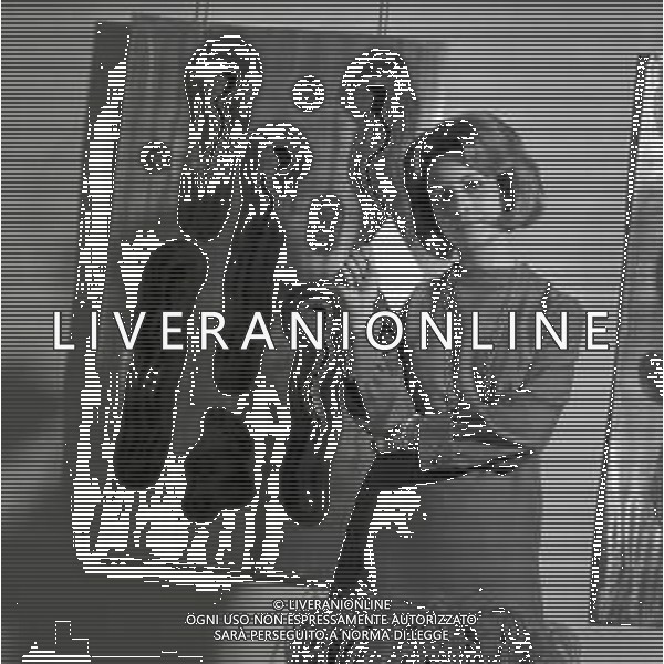 NEG-1969 MOSTRA GIULIO SFORZA ROSANNA VAUDETTI PROVA ALCUNI GIOIELLI AG ALDO LIVERANI SAS