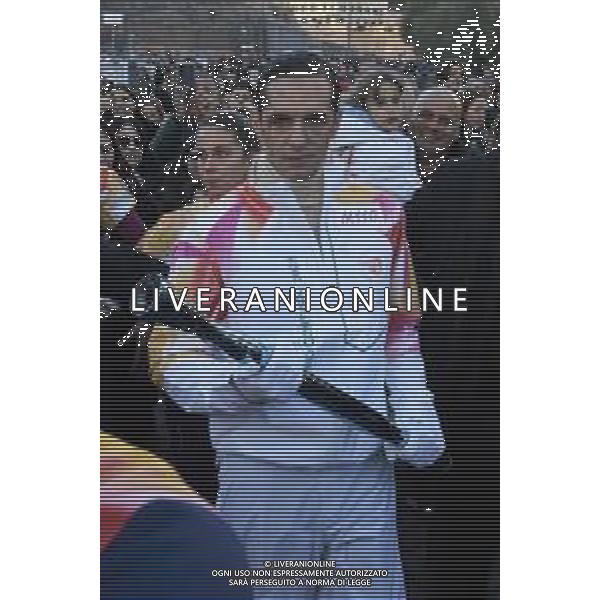 Roma 06 Dicembre 2025 Achille Lauro Tedoforo al colosseo con la Fiamma Olimpica dei Giochi Olimpici Invernali di Milano-Cortina 2026 Nella Foto: Achille Lauro Foto Credit: Andrea Bracaglia- AGENZIA ALDO LIVERANI SAS