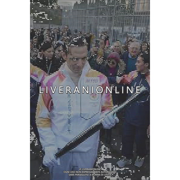 Roma 06 Dicembre 2025 Achille Lauro Tedoforo al colosseo con la Fiamma Olimpica dei Giochi Olimpici Invernali di Milano-Cortina 2026 Nella Foto: Achille Lauro Foto Credit: Andrea Bracaglia- AGENZIA ALDO LIVERANI SAS