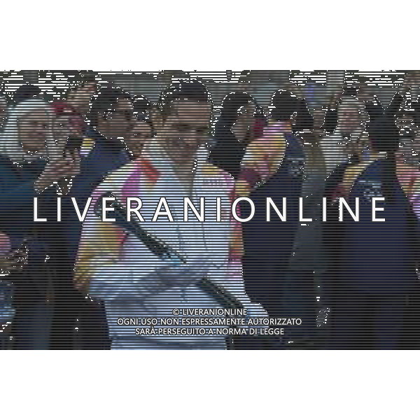 Roma 06 Dicembre 2025 Achille Lauro Tedoforo al colosseo con la Fiamma Olimpica dei Giochi Olimpici Invernali di Milano-Cortina 2026 Nella Foto: Achille Lauro Foto Credit: Andrea Bracaglia- AGENZIA ALDO LIVERANI SAS