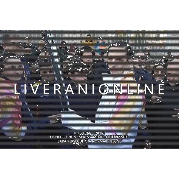 Roma 06 Dicembre 2025 Achille Lauro Tedoforo al colosseo con la Fiamma Olimpica dei Giochi Olimpici Invernali di Milano-Cortina 2026 Nella Foto: Achille Lauro Foto Credit: Andrea Bracaglia- AGENZIA ALDO LIVERANI SAS