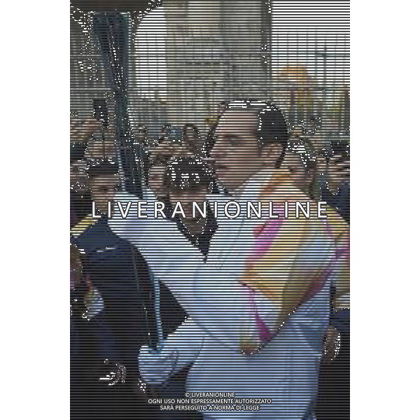 Roma 06 Dicembre 2025 Achille Lauro Tedoforo al colosseo con la Fiamma Olimpica dei Giochi Olimpici Invernali di Milano-Cortina 2026 Nella Foto: Achille Lauro Foto Credit: Andrea Bracaglia- AGENZIA ALDO LIVERANI SAS