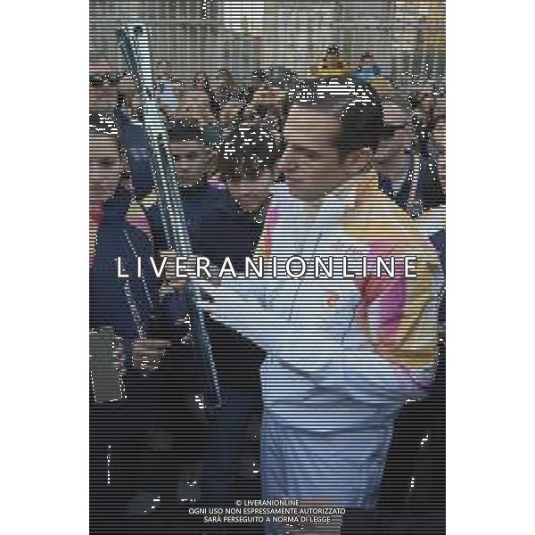 Roma 06 Dicembre 2025 Achille Lauro Tedoforo al colosseo con la Fiamma Olimpica dei Giochi Olimpici Invernali di Milano-Cortina 2026 Nella Foto: Achille Lauro Foto Credit: Andrea Bracaglia- AGENZIA ALDO LIVERANI SAS