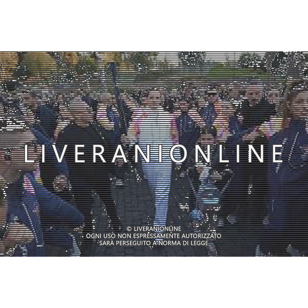 Roma 06 Dicembre 2025 Achille Lauro Tedoforo al colosseo con la Fiamma Olimpica dei Giochi Olimpici Invernali di Milano-Cortina 2026 Nella Foto: Achille Lauro Foto Credit: Andrea Bracaglia- AGENZIA ALDO LIVERANI SAS