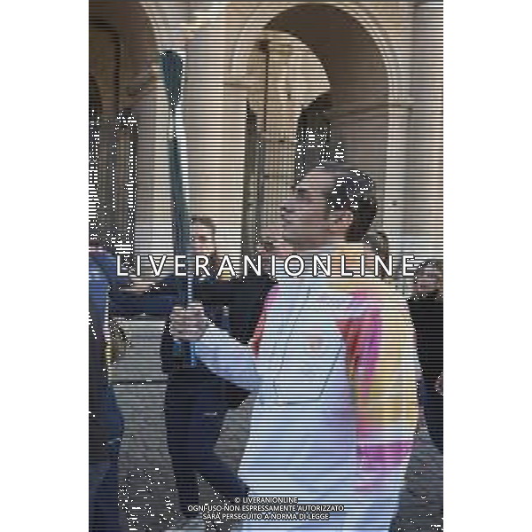 Roma 06 Dicembre 2025 Achille Lauro Tedoforo al colosseo con la Fiamma Olimpica dei Giochi Olimpici Invernali di Milano-Cortina 2026 Nella Foto: Achille Lauro Foto Credit: Andrea Bracaglia- AGENZIA ALDO LIVERANI SAS