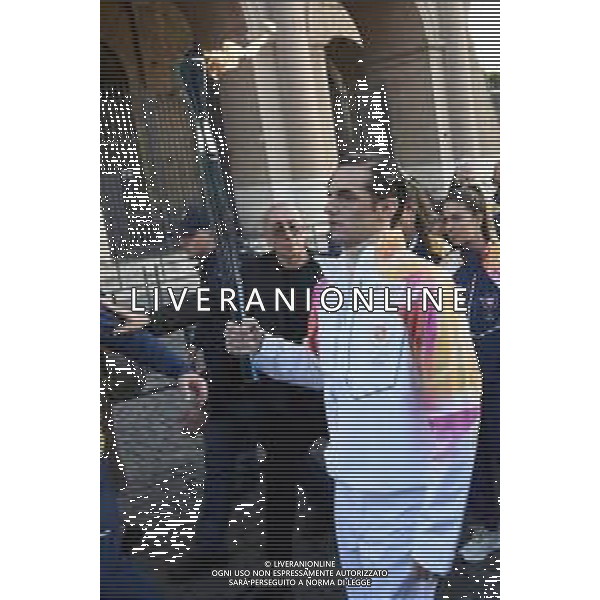 Roma 06 Dicembre 2025 Achille Lauro Tedoforo al colosseo con la Fiamma Olimpica dei Giochi Olimpici Invernali di Milano-Cortina 2026 Nella Foto: Achille Lauro Foto Credit: Andrea Bracaglia- AGENZIA ALDO LIVERANI SAS