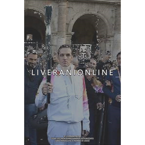 Roma 06 Dicembre 2025 Achille Lauro Tedoforo al colosseo con la Fiamma Olimpica dei Giochi Olimpici Invernali di Milano-Cortina 2026 Nella Foto: Achille Lauro Foto Credit: Andrea Bracaglia- AGENZIA ALDO LIVERANI SAS