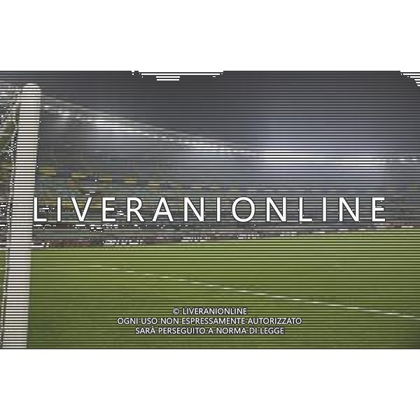 Veduta degli spalti vuoti nel prepartita - Pich view before Hellas Verona FC vs Atalanta BC, 14° Serie A Enilive 2025-26 game at Marcantonio Bentegodi stadium in Verona (VR), Italy, on Dicember 06, 2025. (Photo by Davide Casentini)- AGENZIA ALDO LIVERANI SAS