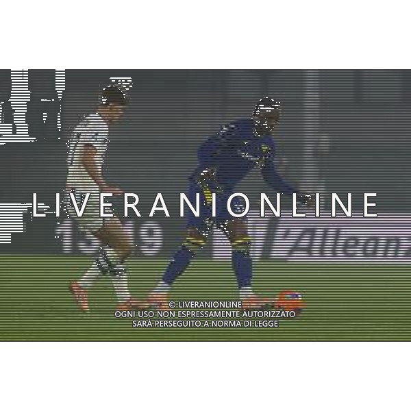 Armel Bella-Kotchap of Hellas Verona FC competes for the ball with Charles De Ketelaere of Atalanta BC during Hellas Verona FC vs Atalanta BC, 14° Serie A Enilive 2025-26 game at Marcantonio Bentegodi stadium in Verona (VR), Italy, on Dicember 06, 2025. (Photo by Davide Casentini)- AGENZIA ALDO LIVERANI SAS