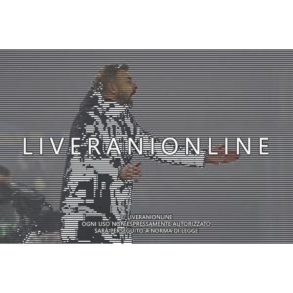 Paolo Zanetti Head Coach of Hellas Verona FC gestures during Hellas Verona FC vs Atalanta BC, 14° Serie A Enilive 2025-26 game at Marcantonio Bentegodi stadium in Verona (VR), Italy, on Dicember 06, 2025. (Photo by Davide Casentini)- AGENZIA ALDO LIVERANI SAS