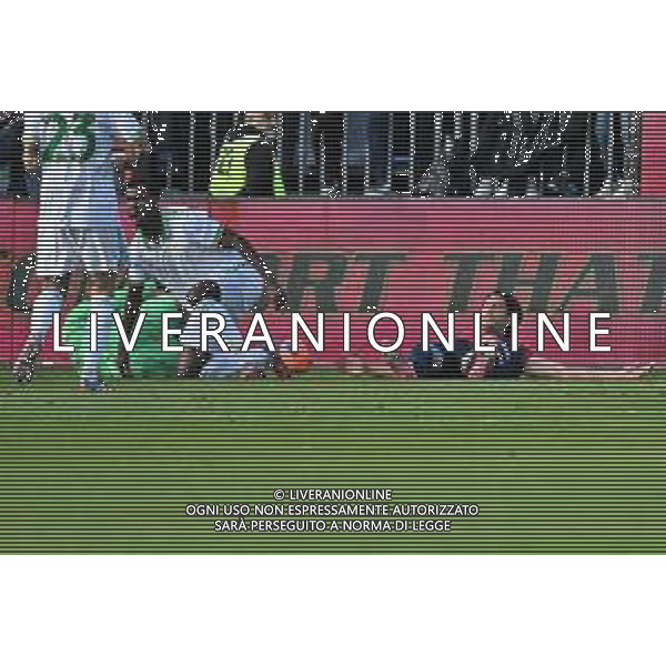 7-12-2025. Cagliari calcio-A.S. Roma, 14° giornta serie A 2025/2026, campionato calcio Italia, stadio Unipol Domus Cagliari. Foto Salvatore Moi/Agenzia Aldo Liverani s.as. Nella foto: Fallo su Borrelli Cagliari ©MOI Salvatore - AGENZIA ALDO LIVERANI SAS