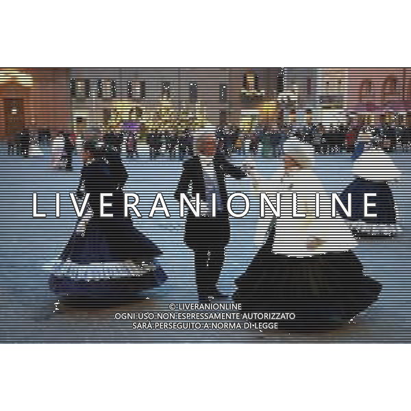 IMOLA 07 12 2025 IMOLA NATALE DAME E CAVALIERI, vi faranno vivere un lembo temporale" ottocentesco.A cura della Societa\' d i Danza - circolo imolese APS FOTO GIANNI SANNA-AG ALDO LIVERANI SAS