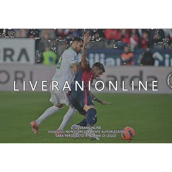 7-12-2025. Cagliari calcio-A.S. Roma, 14° giornta serie A 2025/2026, campionato calcio Italia, stadio Unipol Domus Cagliari. Foto Salvatore Moi/Agenzia Aldo Liverani s.as. Nella foto: Celik Zeki Roma, Alessandro Deiola Cagliari ©MOI SALVATORE - AGENZIA ALDO LIVERANI SAS