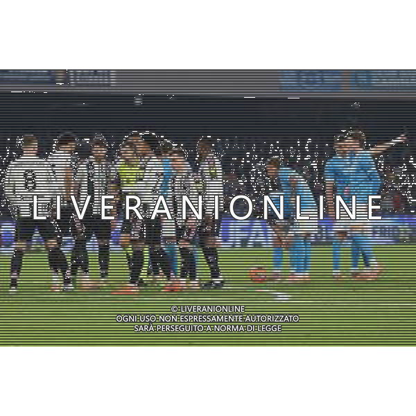 TVPM Napoli, Juventus Nella Foto: Giocatori Juve, arbitro La Penna Foto Mosca, Ag.Liverani -TVPM Napoli - Juventus Campionato Calcio Serie A 07.12.2025