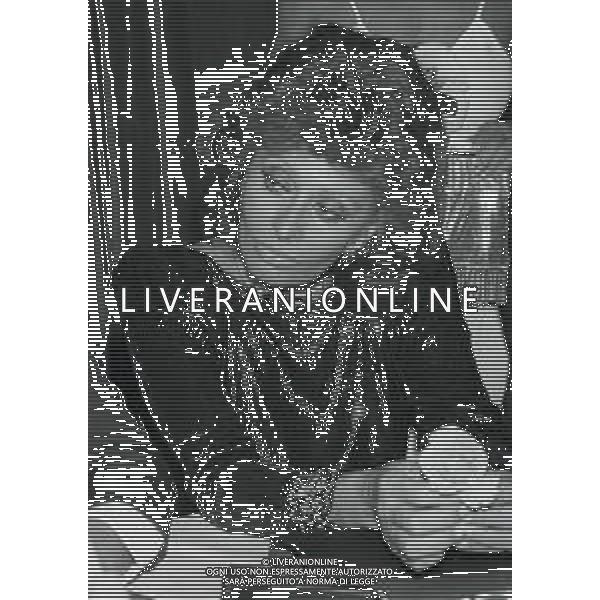 NEG-1987 CAMPIONE D\'ITALIA PREMIAZIONE MASCHERE D\'ARGENTO NELLA FOTO SOPHIA LOREN AG ALDO LIVERANI SAS