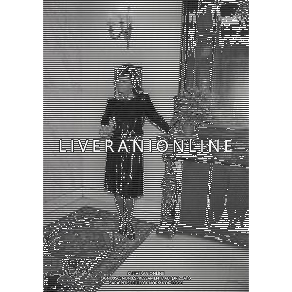 NEG-1987 CAMPIONE D\'ITALIA PREMIAZIONE MASCHERE D\'ARGENTO NELLA FOTO SOPHIA LOREN AG ALDO LIVERANI SAS