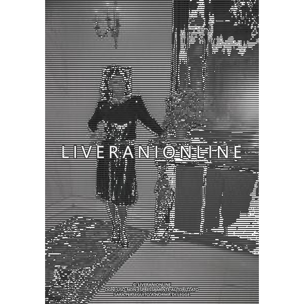 NEG-1987 CAMPIONE D\'ITALIA PREMIAZIONE MASCHERE D\'ARGENTO NELLA FOTO SOPHIA LOREN AG ALDO LIVERANI SAS