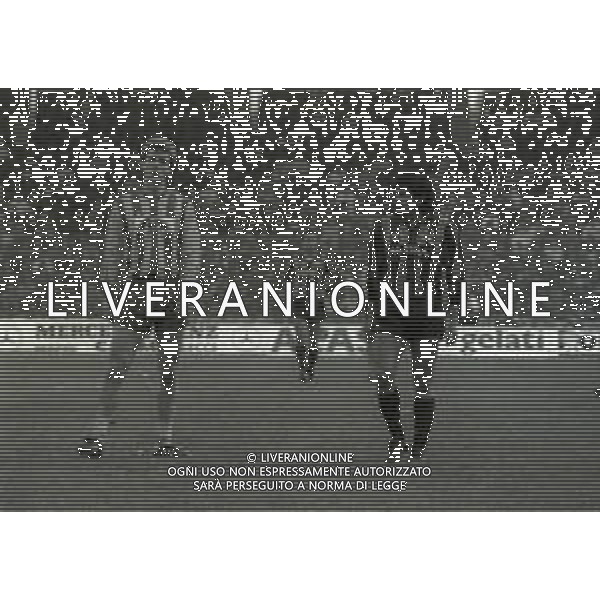 NEG-31-12-1988 LECCE- CAMPIONATO DI CALCIO SERIE A LECCE-INTER 0-3 NELLA FOTO ROBERTO MIGGIANO E RAMON DIAZ AG ALDO LIVERANI SAS