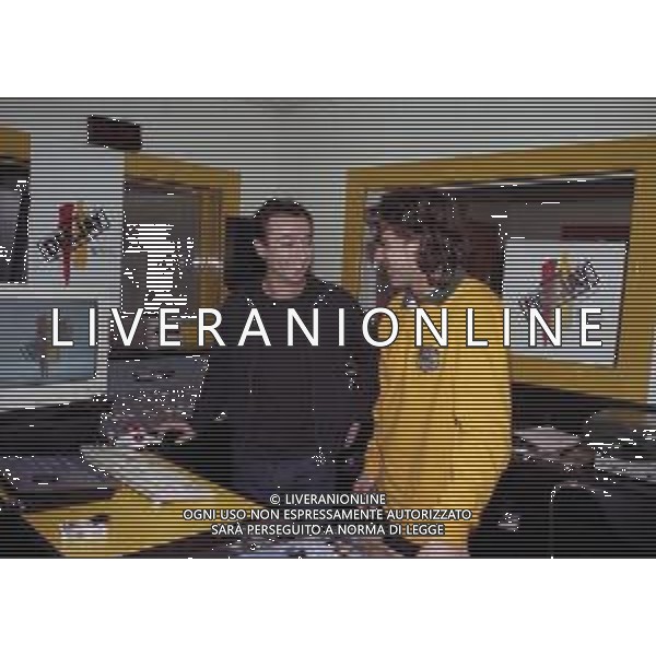 NEG COL-RETROSPETTIVA ALESSANDRO DEL PIERO CALCIATORE NELLA FOTO ALESSANDRO DEL PIERO CON DJ ALBERTINO A RADIO DEEJAY A MILANO IL GIORNO 22-08-1999 AG ALDO LIVERANI SAS