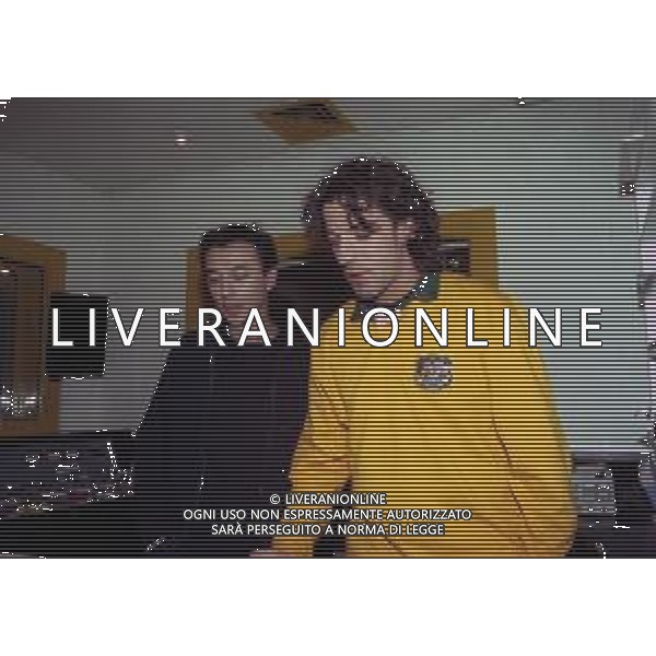 NEG COL-RETROSPETTIVA ALESSANDRO DEL PIERO CALCIATORE NELLA FOTO ALESSANDRO DEL PIERO CON DJ ALBERTINO A RADIO DEEJAY A MILANO IL GIORNO 22-08-1999 AG ALDO LIVERANI SAS