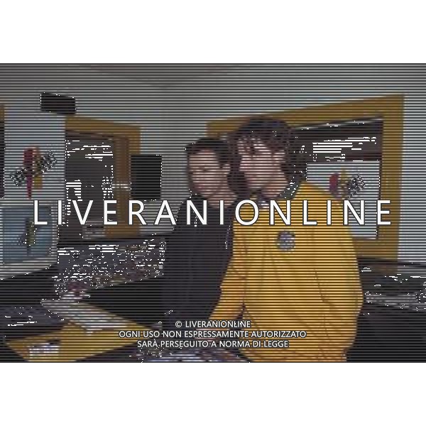 NEG COL-RETROSPETTIVA ALESSANDRO DEL PIERO CALCIATORE NELLA FOTO ALESSANDRO DEL PIERO CON DJ ALBERTINO A RADIO DEEJAY A MILANO IL GIORNO 22-08-1999 AG ALDO LIVERANI SAS