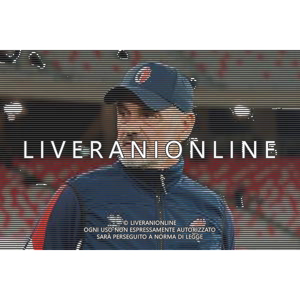 TVEM December 8, 2025 Bari, Italy - SSC Bari vs Pescara Calcio - Italian Soccer Serie B 2025/2026 - San Nicola Stadium. In the pic: coach Vincenzo Vivarini of SSC Bari ©TVEM Emmanuele Mastrodonato - AGENZIA ALDO LIVERANI SAS