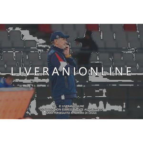 TVEM December 8, 2025 Bari, Italy - SSC Bari vs Pescara Calcio - Italian Soccer Serie B 2025/2026 - San Nicola Stadium. In the pic: coach Vincenzo Vivarini of SSC Bari ©TVEM Emmanuele Mastrodonato - AGENZIA ALDO LIVERANI SAS