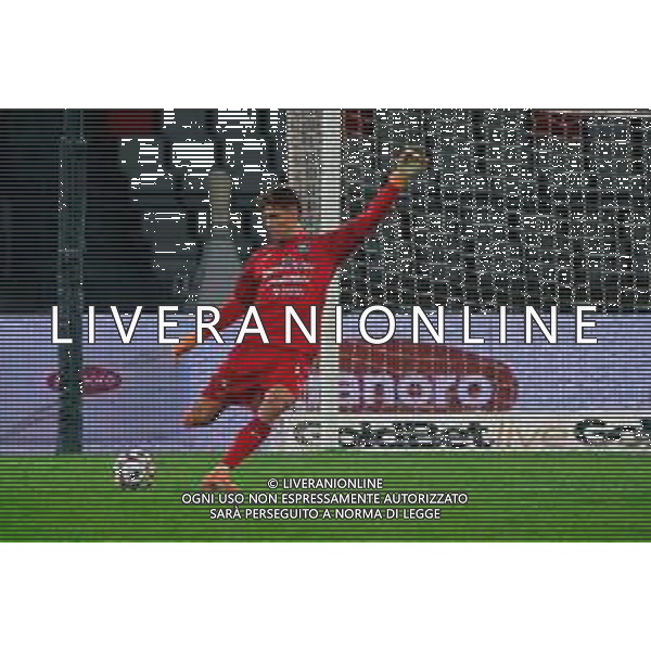 TVEM December 8, 2025 Bari, Italy - SSC Bari vs Pescara Calcio - Italian Soccer Serie B 2025/2026 - San Nicola Stadium. In the pic: Sebastiano Desplanches of Pescara Calcio ©TVEM Emmanuele Mastrodonato - AGENZIA ALDO LIVERANI SAS