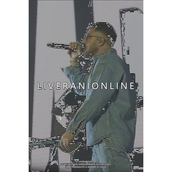 Roma 08 Dicembre 2025 Coez durante la data di chiusura del suo Tour ‘LIVE COEZ 2025’ Nella Foto: Coez Foto Credit: Andrea Bracaglia- AGENZIA ALDO LIVERANI SAS