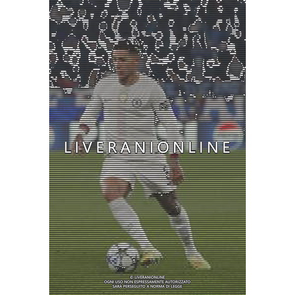 Enzo Fernandez of Chelsea FC play the ball during Atalanta BC vs Chelsea FC, Champions League 2025-26 League phase, Matchday 6°, game at New Balance Arena in Bergamo (BG), Italy, on Dicember 09, 2025. (Photo by Davide Casentini)- AGENZIA ALDO LIVERANI SAS