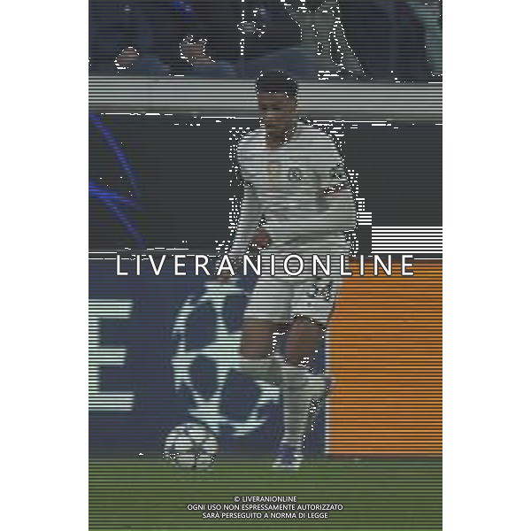 Joshua Acheampong of Chelsea FC play the ball during Atalanta BC vs Chelsea FC, Champions League 2025-26 League phase, Matchday 6°, game at New Balance Arena in Bergamo (BG), Italy, on Dicember 09, 2025. (Photo by Davide Casentini)- AGENZIA ALDO LIVERANI SAS