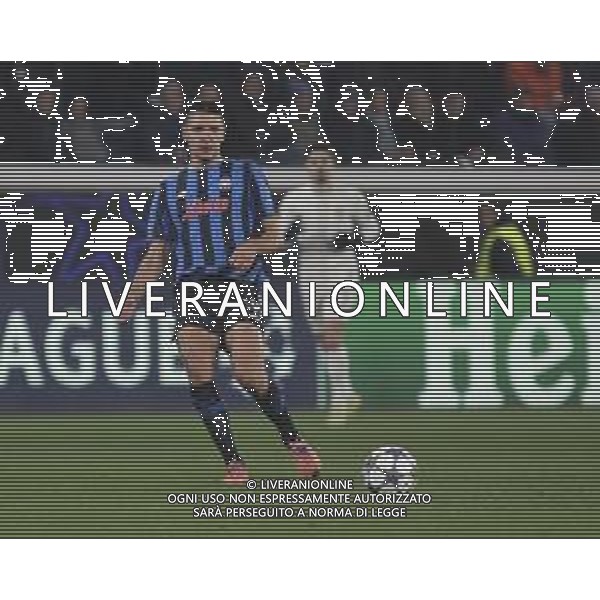 Berat Djimsiti of Atalanta BC play the ball during Atalanta BC vs Chelsea FC, Champions League 2025-26 League phase, Matchday 6°, game at New Balance Arena in Bergamo (BG), Italy, on Dicember 09, 2025. (Photo by Davide Casentini)- AGENZIA ALDO LIVERANI SAS