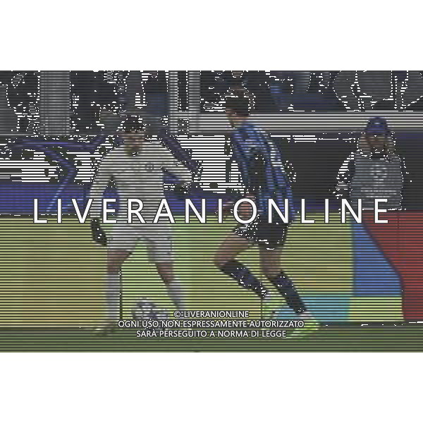 Pedro Neto of Chelsea FC competes for the ball with Lorenzo Bernasconi of Atalanta FC during Atalanta BC vs Chelsea FC, Champions League 2025-26 League phase, Matchday 6°, game at New Balance Arena in Bergamo (BG), Italy, on Dicember 09, 2025. (Photo by Davide Casentini)- AGENZIA ALDO LIVERANI SAS