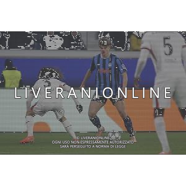 Charles De Ketelaere of Atalanta BC. competes for the ball with Marc Cucurella of Chelsea FC during Atalanta BC vs Chelsea FC, Champions League 2025-26 League phase, Matchday 6°, game at New Balance Arena in Bergamo (BG), Italy, on Dicember 09, 2025. (Photo by Davide Casentini)- AGENZIA ALDO LIVERANI SAS