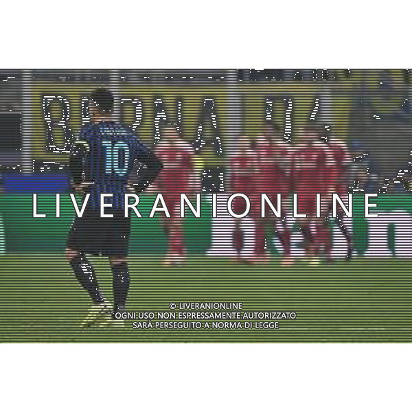 Inter vs Liverpool nella foto delusione Lautaro Martinez (Inter) e giocatori Liverpool esultanza dopo il gol dell\'1 a 0 Milano 09-12-2025 Stadio Giuseppe Meazza - San Siro Inter vs Liverpool UEFA Champions League fase a girone unico - 6a giornata foto Roberto Garavaglia/Agenzia Aldo Liverani sas