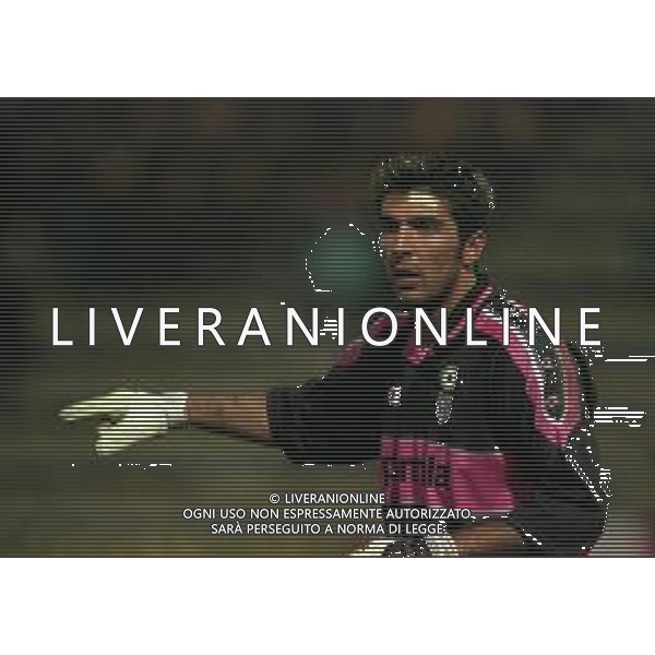 NEG COL-25-11-1999 PARMA SEDICESIMI DI FINALE DI COPPA UEFA PARMA-STURM GRAZ 2-1 NELLA FOTO GIANLUIGI BUFFON AG ALDO LIVERANI SAS