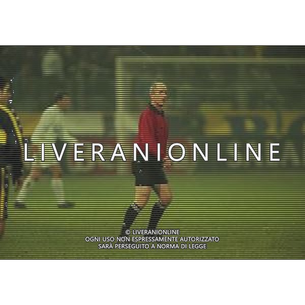 NEG COL-25-11-1999 PARMA SEDICESIMI DI FINALE DI COPPA UEFA PARMA-STURM GRAZ 2-1 NELLA FOTO ARBITRO DERMOT GALLAGHER AG ALDO LIVERANI SAS