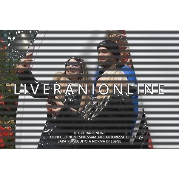 TVRG incontro Marcell Jacobs nella foto Marcell Jacobs Milano 10-12-2025 Il campipone olimpico Marcell Jacobs incontra e dialoga con alcuni studenti sotto il Palazzo della Regione, in piazza Città di Lombardia foto Roberto Garavaglia/Agenzia Aldo Liverani sas