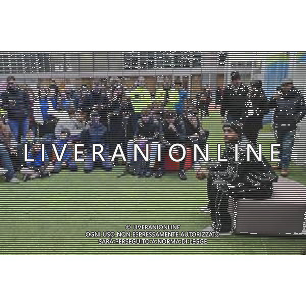 TVRG incontro Marcell Jacobs nella foto Marcell Jacobs Milano 10-12-2025 Il campipone olimpico Marcell Jacobs incontra e dialoga con alcuni studenti sotto il Palazzo della Regione, in piazza Città di Lombardia foto Roberto Garavaglia/Agenzia Aldo Liverani sas