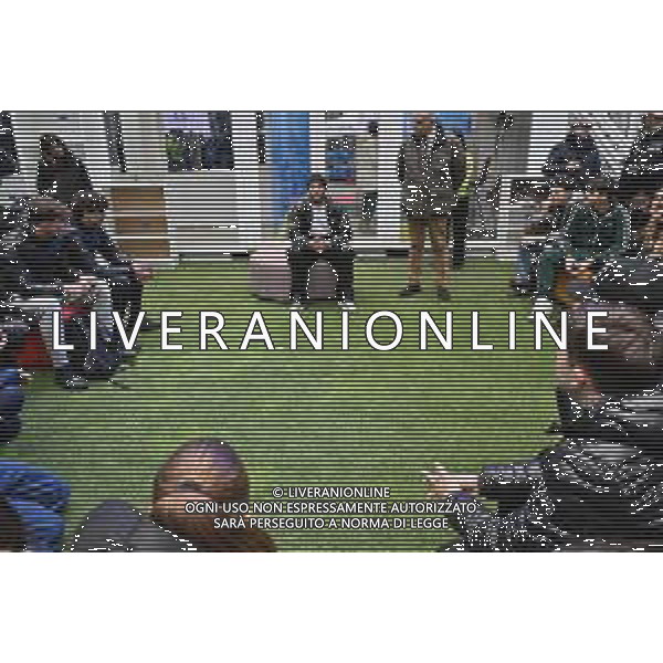 TVRG incontro Marcell Jacobs nella foto Marcell Jacobs Milano 10-12-2025 Il campipone olimpico Marcell Jacobs incontra e dialoga con alcuni studenti sotto il Palazzo della Regione, in piazza Città di Lombardia foto Roberto Garavaglia/Agenzia Aldo Liverani sas